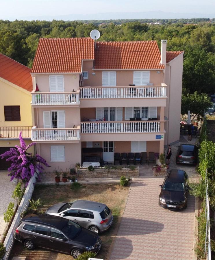 Apartment Mladen Biograd Na Moru Eksteriør bilde