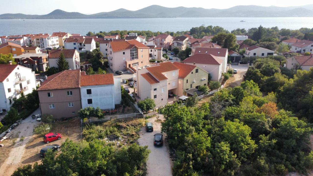 Apartment Mladen Biograd Na Moru Eksteriør bilde