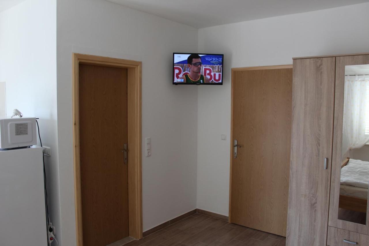 Apartment Mladen Biograd Na Moru Eksteriør bilde