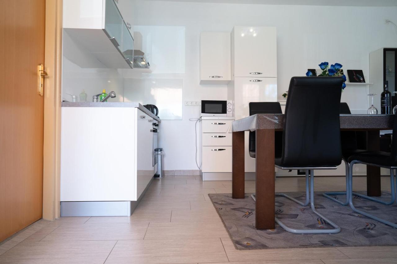 Apartment Mladen Biograd Na Moru Eksteriør bilde