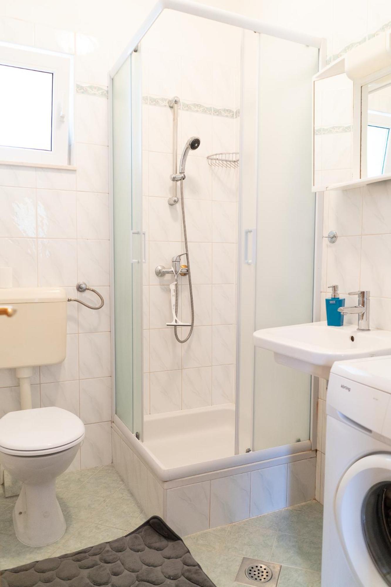 Apartment Mladen Biograd Na Moru Eksteriør bilde